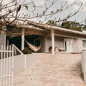 Casa Confortavel Em Local Tranquilo. Rodeio